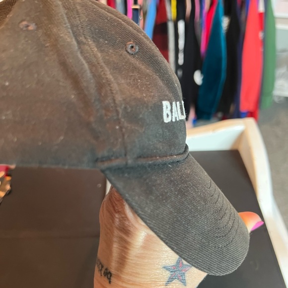 Balenciaga Black Cap - Picture 3 of 8